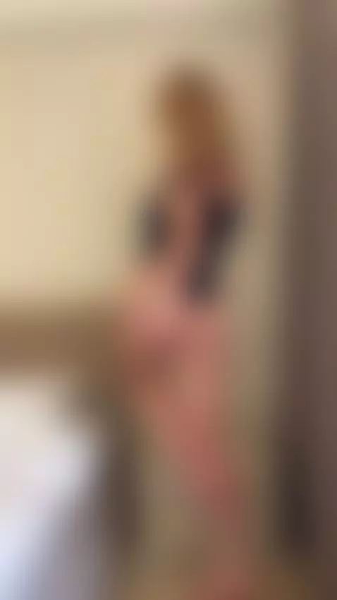 Baring my ass and my thighs for you 😈 Onlyfans by harleybloom