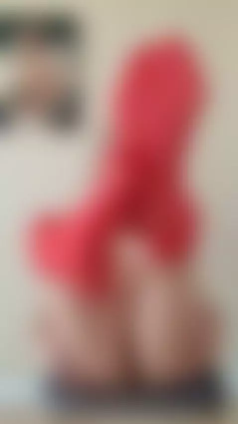 I sit with my thighs spread wide 😈 full tease on Onlyfans by kolibrione