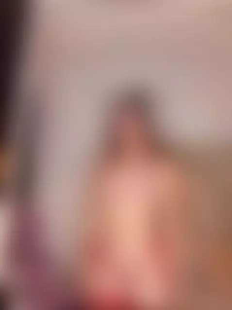 https://chaturbate.com/b/abril_valen/ by abrilvalen