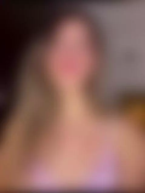 https://es.stripchat.com/Abril_valen by abrilvalen