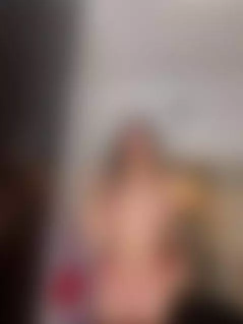 https://chaturbate.com/b/abril_valen/ by abrilvalen