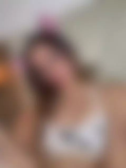 https://es.stripchat.com/Abril_valen by abrilvalen