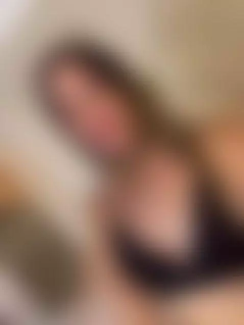 https://es.stripchat.com/Abril_valen by abrilvalen