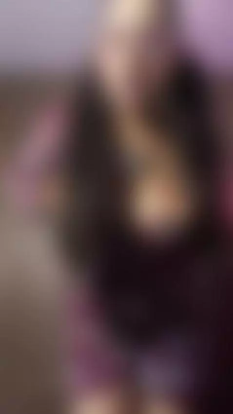 I want your tongue to tease all my sensitive spots😈😜 by milaqueen12