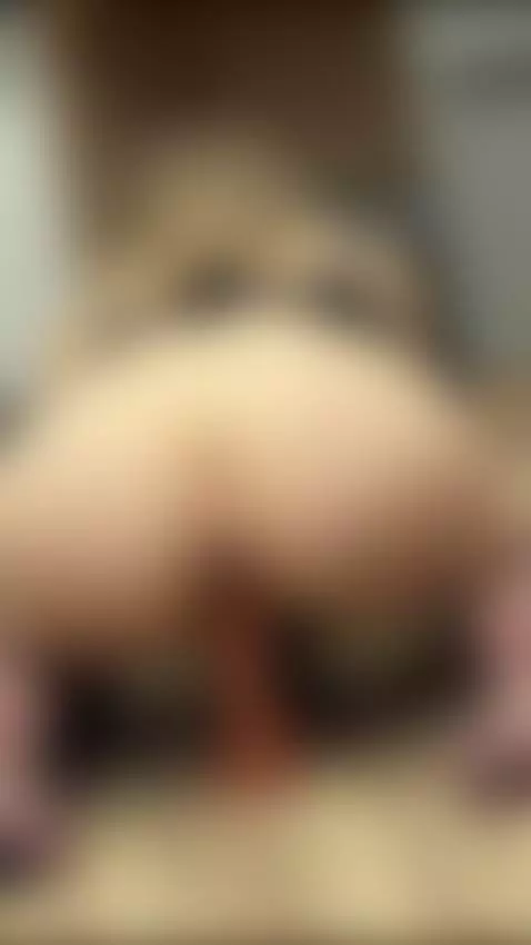 Huge mature ass by adonisiablane