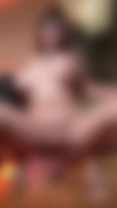 una probadita de lo que encuentras aquí 😈 pero el resto es E... by mauro1290