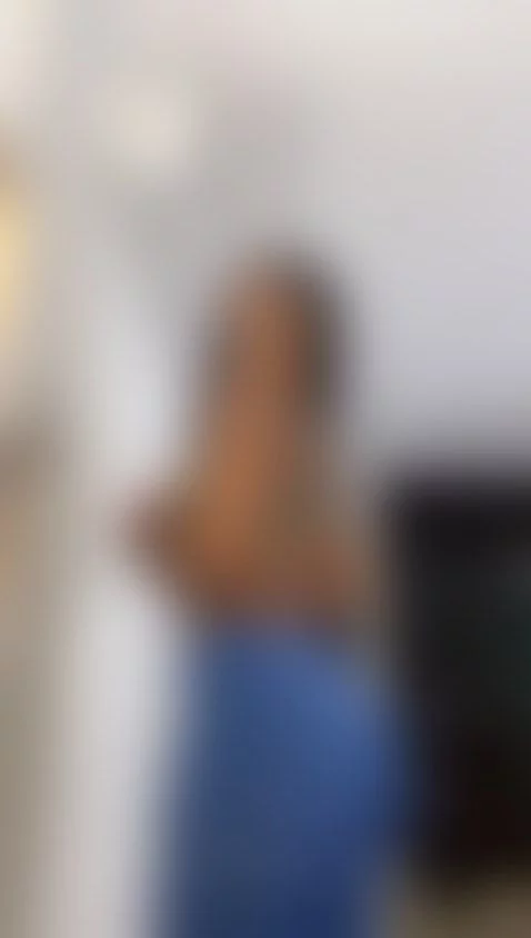 do you think my body is sexy? by diosaxsexyy