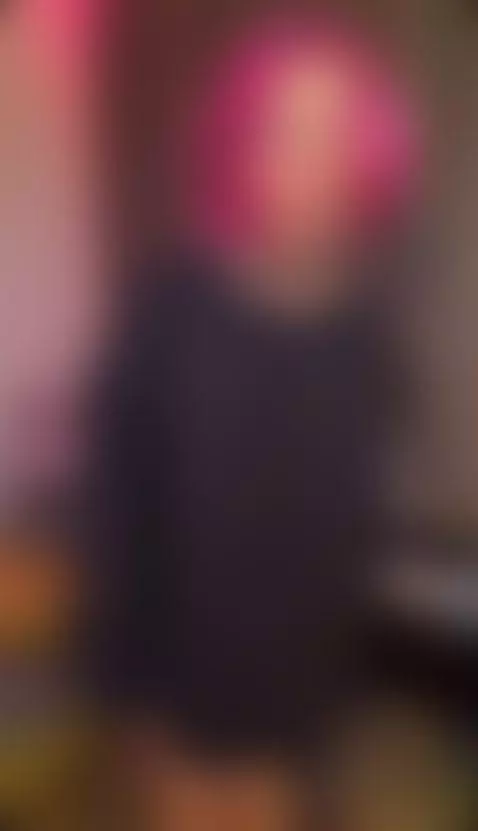 Pink-haired tease offers her feet for worship tonight 😘 by tiny-fawn