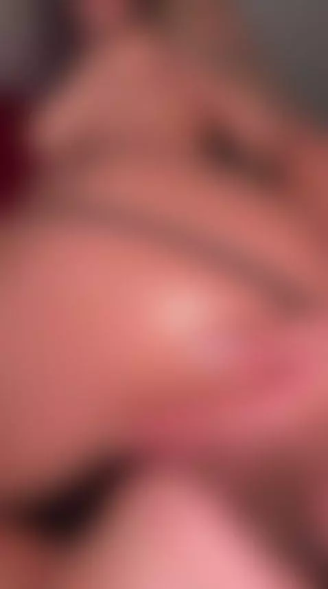 letting my hot, oily ass be touched by juliastar-mml