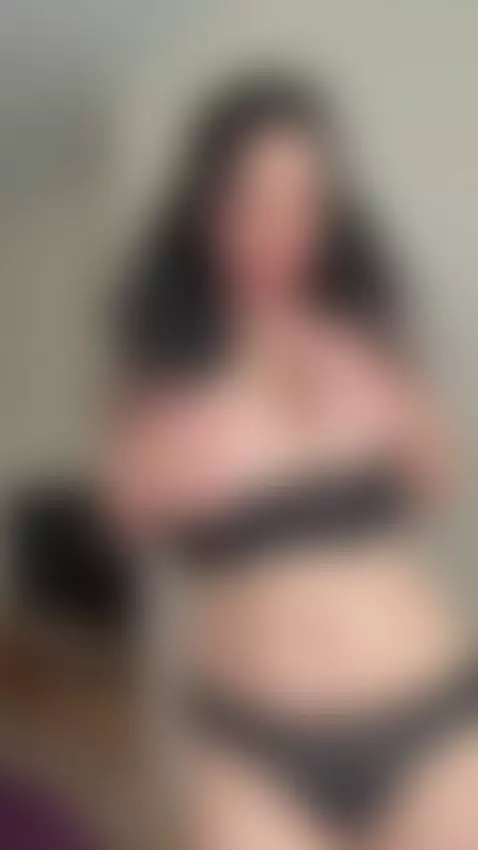 A hot MILF is waiting for you. by annetmilf