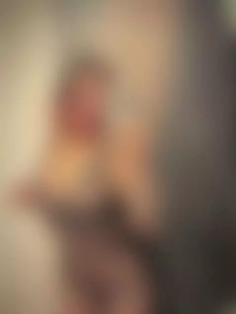 Check out my ass in this thong... do you want to grab it tig... by dailynrose