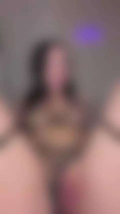 BBY^My secret side is on OF😈
https://onlyfans.com/evie.reis/... by eviereiss