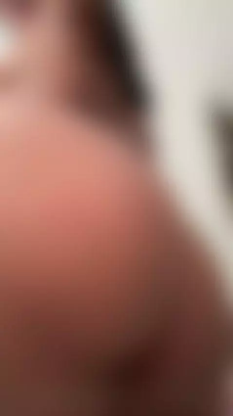 mmmm I want to be yours come see me by kylie-monnrooe