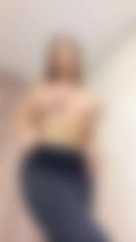 Tell me exactly what you want while I show off my tits by mollymeoww