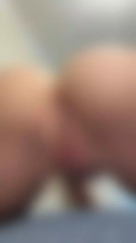 While showing off my ass, I kept my asshole fully exposed, d... by sweeetberrry