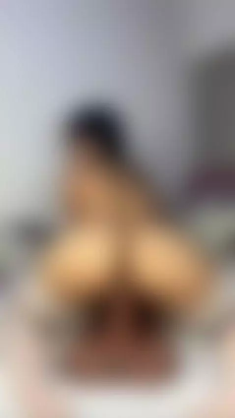 Sultry Newcomer with Serious Charm, see me ride bbc 🥵👀 by zoejohnsxxx