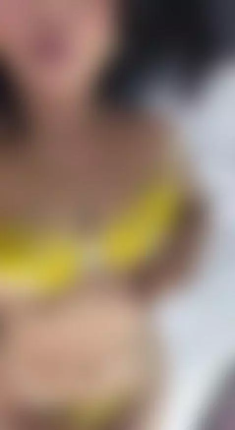 Gorgeous Latina Queen Bringing Serious Heat by zoejohnsxxx