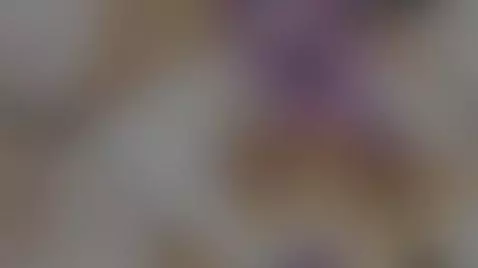 sexy latina, bare skin and a very tempting attitude 💋 by zoejohnsxxx