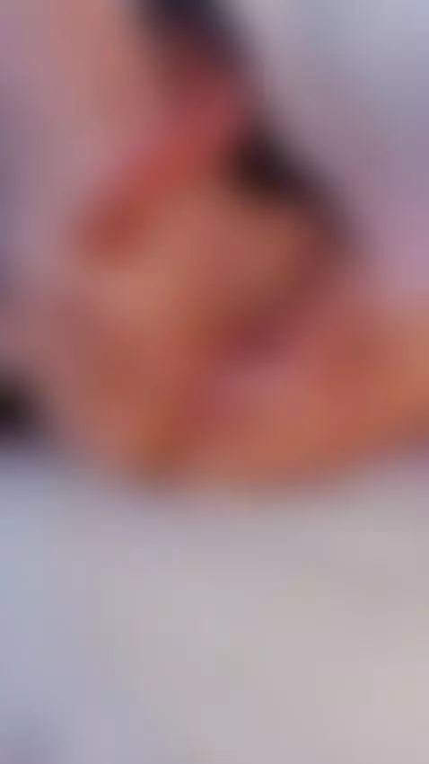 Beautiful girl tries masturbating with a dildo by bratzchloe