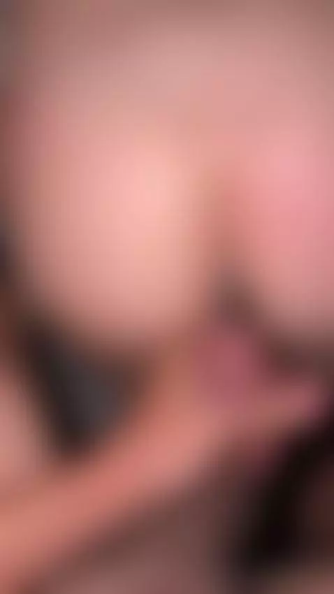 cum in my ass🤤 by goldencurves