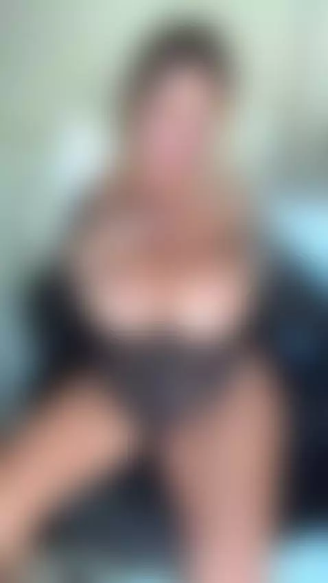 I'm showing off my tits in the bedroom, determined not to ma... by dilylabloom