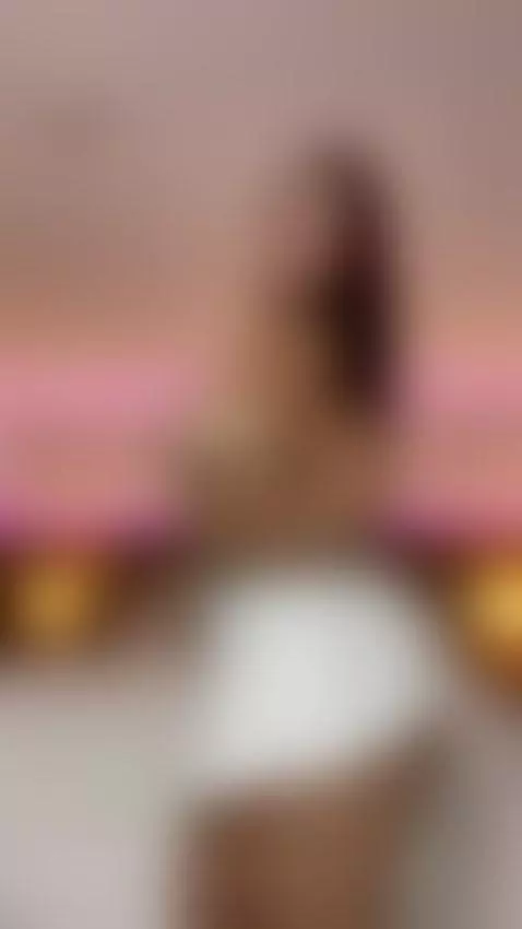 show live 
https://www.camsoda.com/es/allison-rosse by allison-rosse