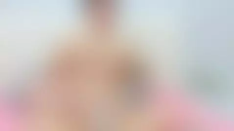 Latina mostrando sus tetas por camara by bunny-latina