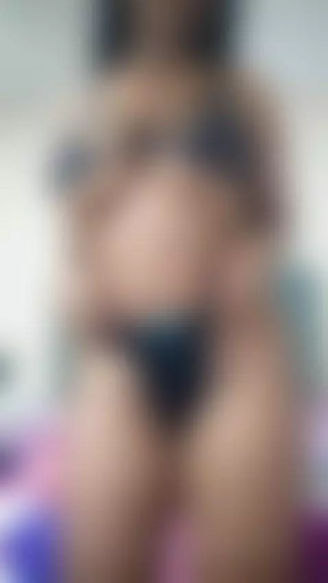 https://www.camsoda.com/es/aliciamoon-69  i like my big boob... by aliciamoon-69