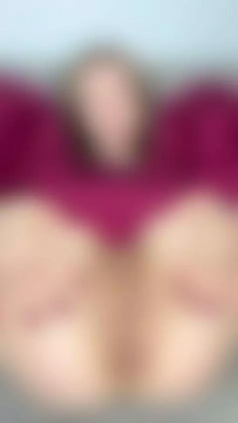 I kept flashing my pussy, with my ass getting all the attent... by liarosess
