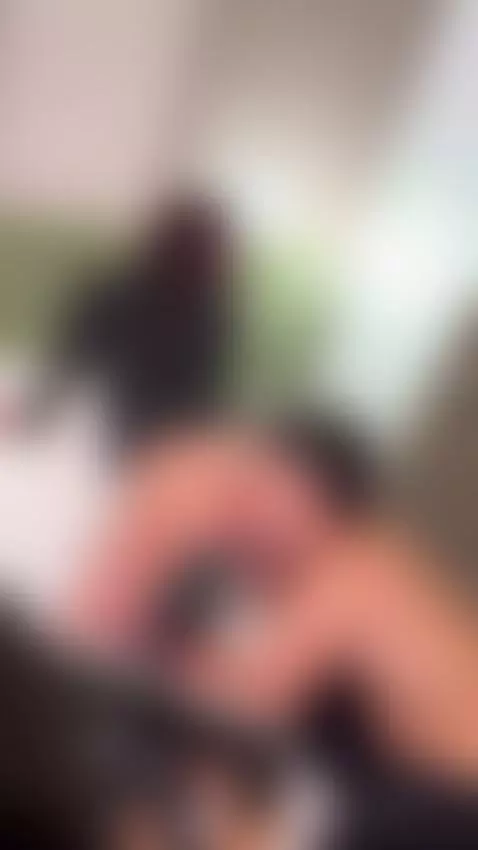 LICKING THE SWEET PUSSY OF THIS THIN SLUT👅💦 by leandrogrey