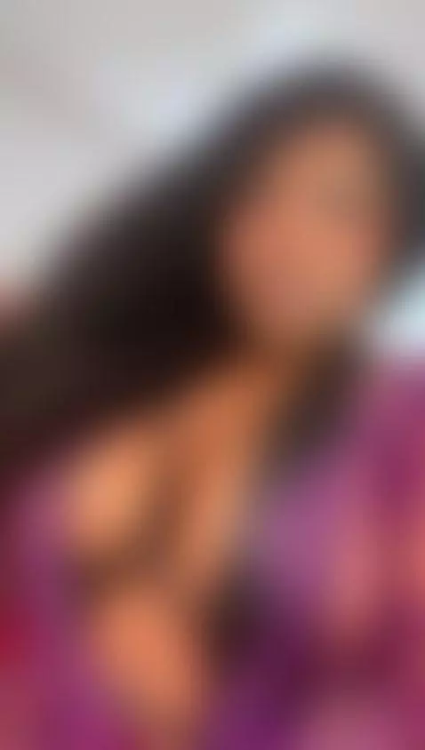 Can you help me to take off my clothes?😈 by reginabans