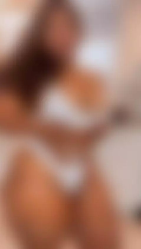 Black skin with a white dress🤎🤍 by reginabans