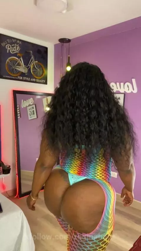 I heard you like big fat ass 💦🍑 by reginabans