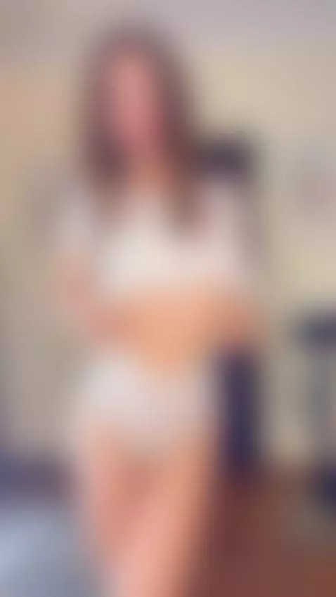 No reason to hide my topless body before this tease gets eve... by evawet