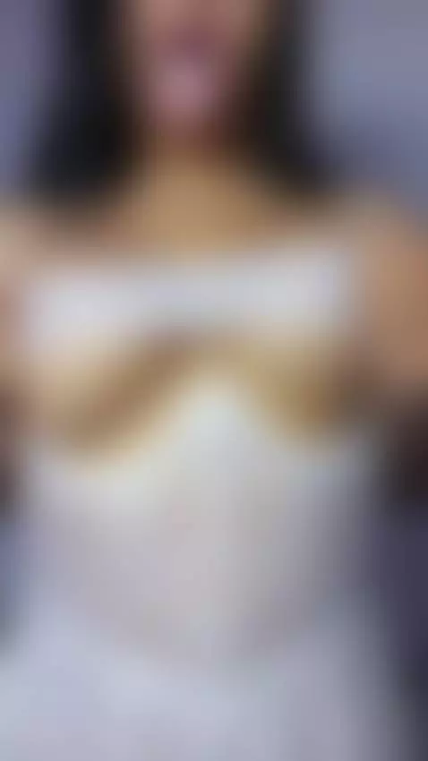 https://ELLIEROUZ.cammodels.com by ellierous