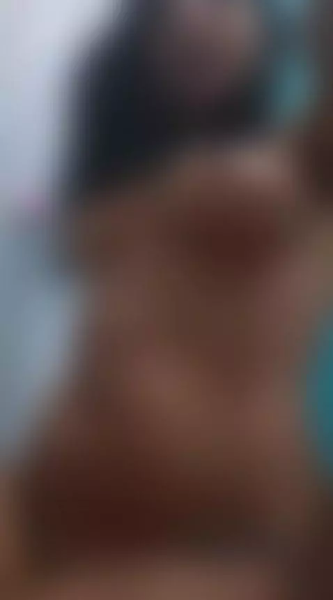 estoy conectada vengan a mi by ellierous
