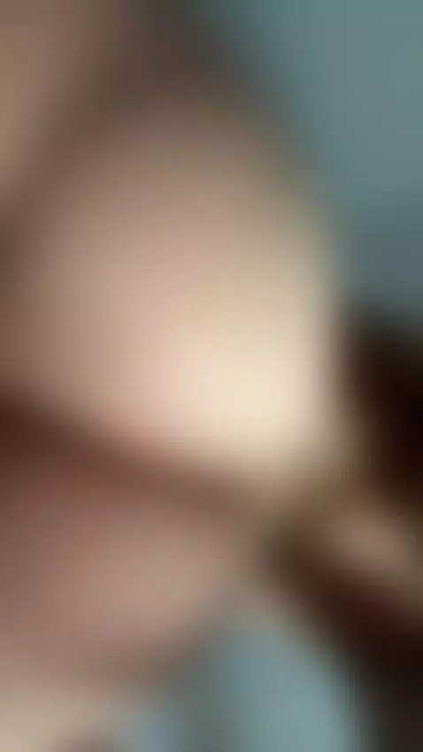 Look at my ass when I walk by metanoiaval