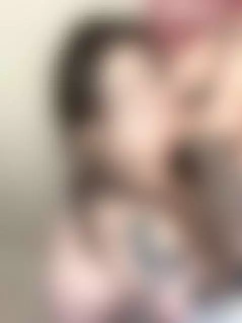 a blowjob in the shower? 🔥💦💦🙈 by annymeowo