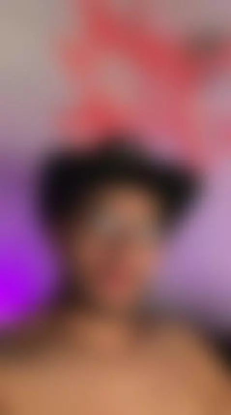 Hey guys!
Your sexy model cowboy is online now! by carl2024