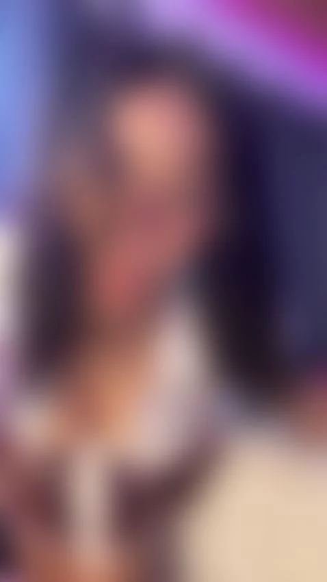 Rebota 💋🥵❤️‍🔥 by saraowens