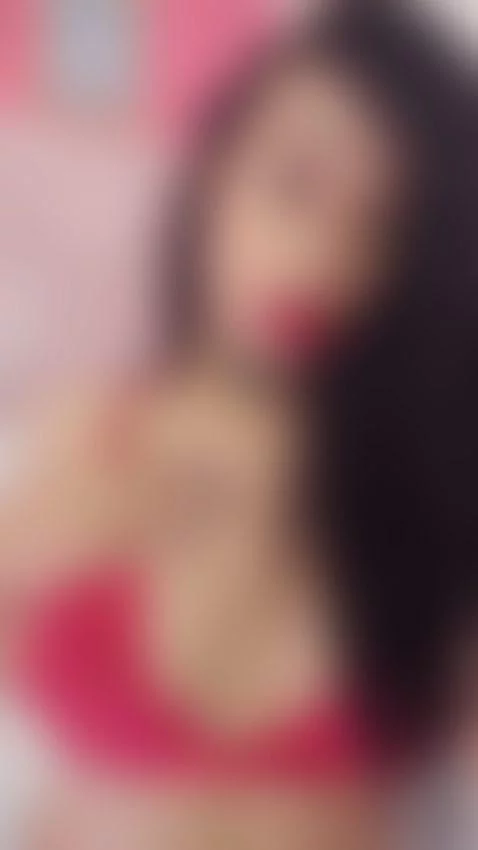 I bet u wanna lick my tits 😋 by hollyvega