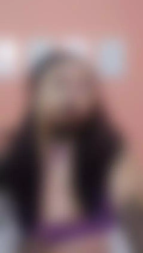 Baby, I'm back and hotter than ever 🍒😏🔥 by hollyvega