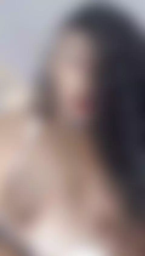 I bet u wanna suck my tits 💋 by hollyvega