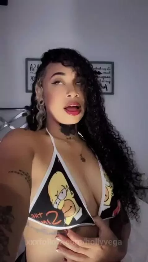 Kiss me and then enjoy my body 🫦😈🍒 by hollyvega