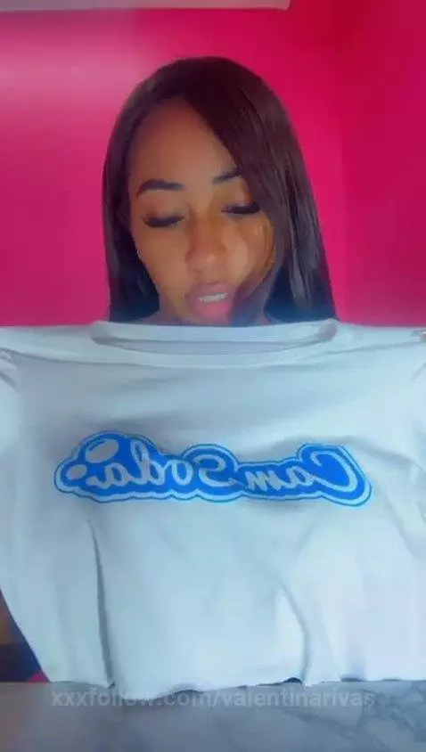 I love it when you kiss my tits 🍒🔥😈 by valentinarivas