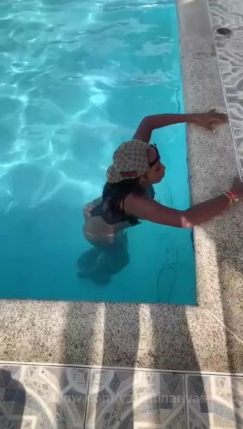 What if you come and we have a good time? 💦😈 by valentinarivas