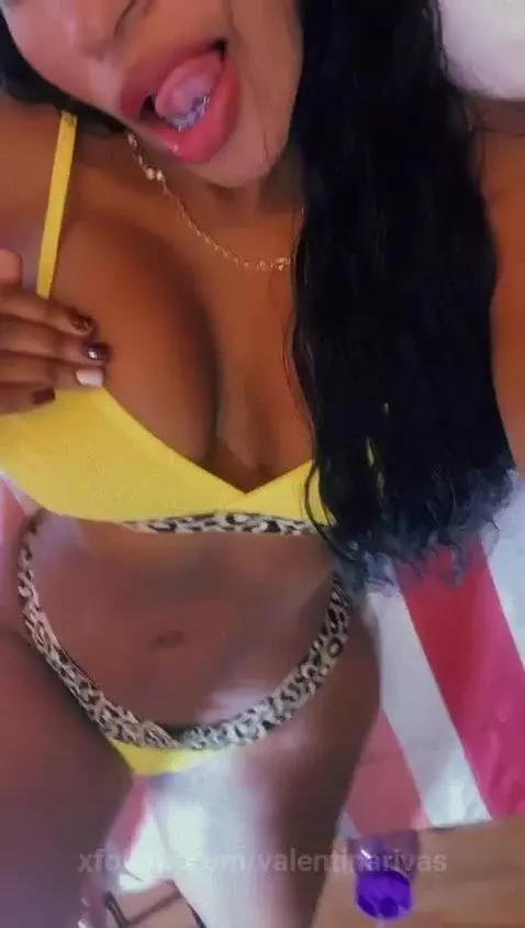 Honey touch my tits and make me yours 🍒🥵🔥 by valentinarivas