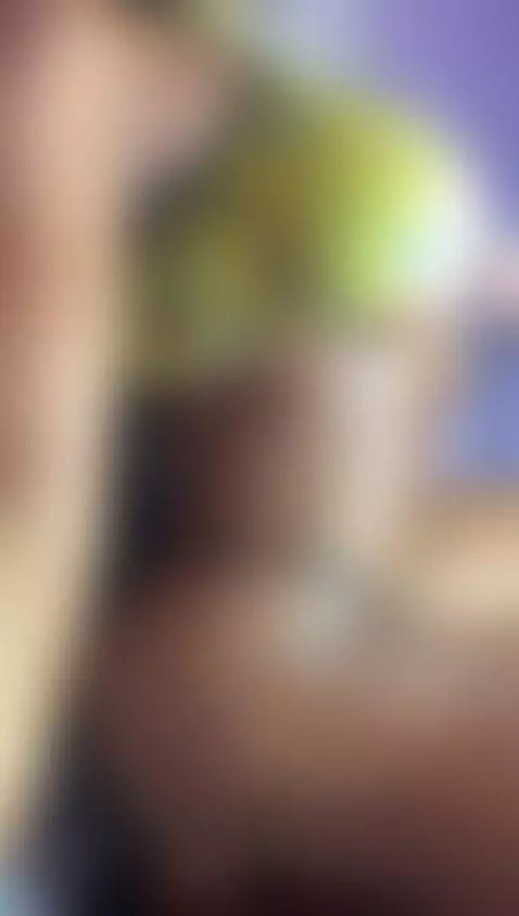 Do you like what I'm wearing, can you take it off?💛 by valentinarivas