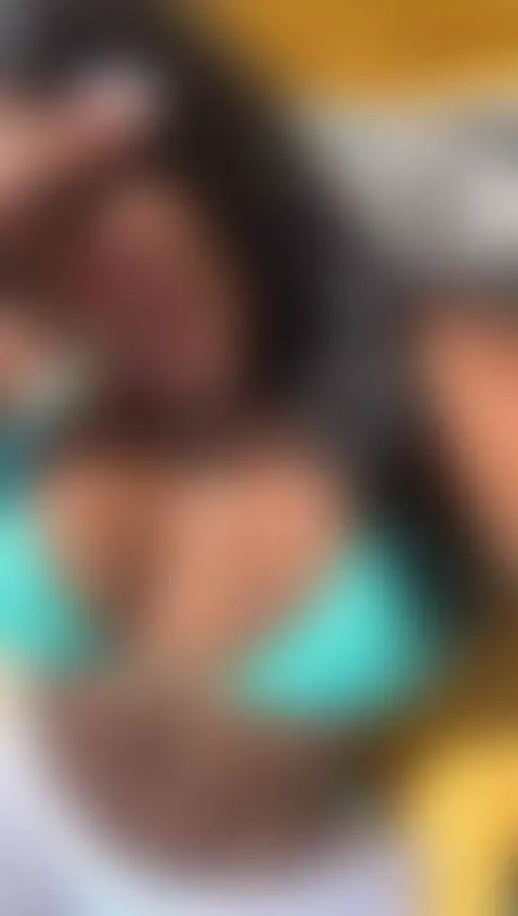 Honey ready to sunbathe with me? 😏🍒🔥 by valentinarivas