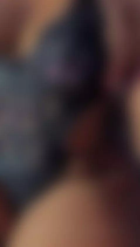 I can't stand having you away anymore 🖤🔥 by valentinarivas